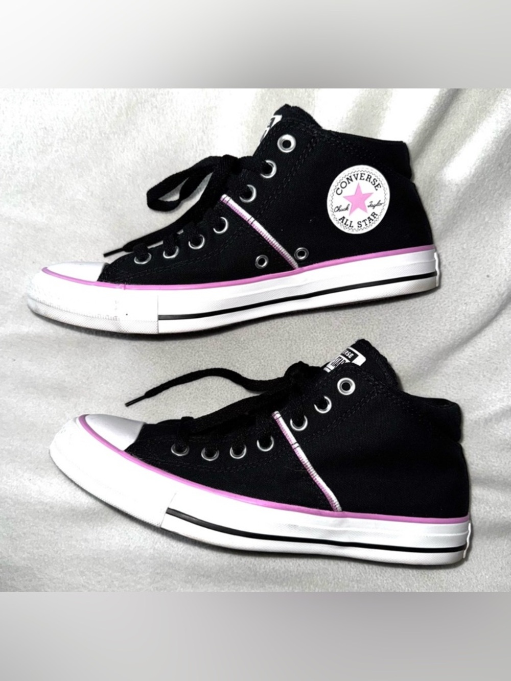 CONVERSE Black Canvas Platform Lift Hi-Top Sneakers with Pink Star Trim Worn 2x
